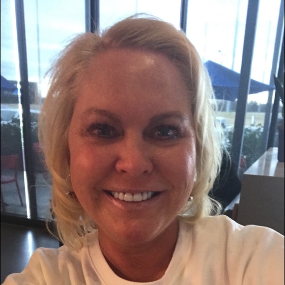 Meet your Posher, Shana - Picture 1 of 1